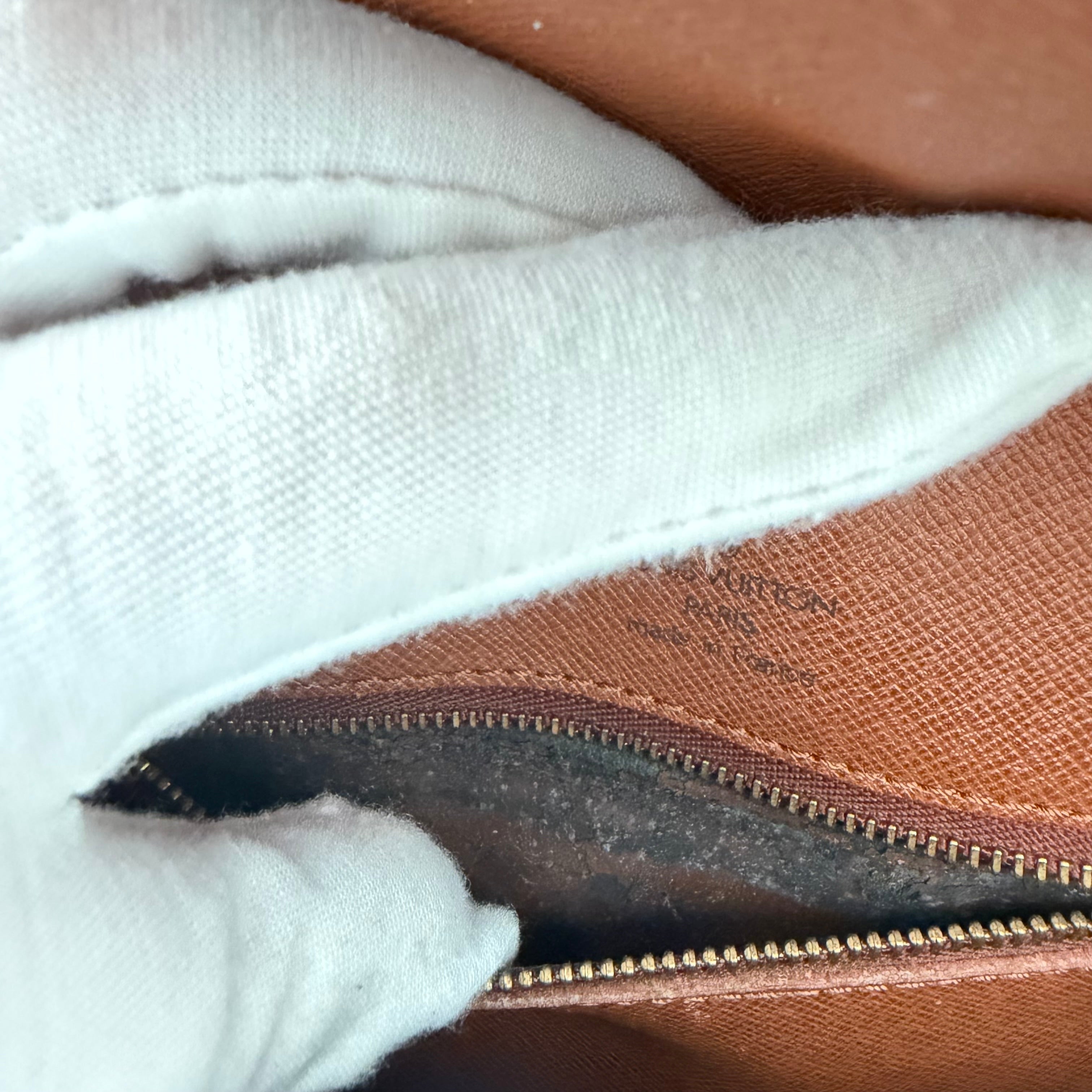 Louis Vuitton saint cloud MM