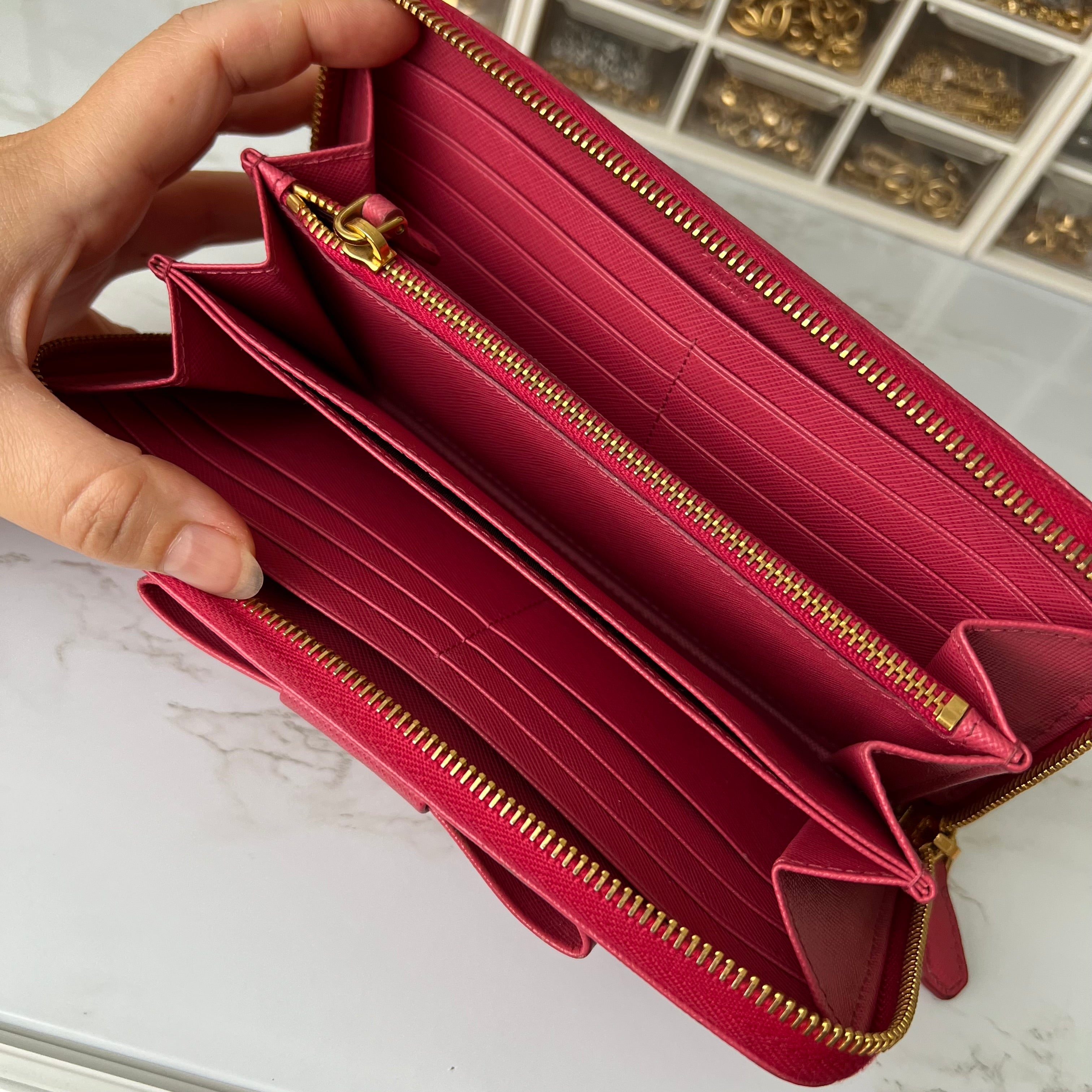 Prada saffiano pink ribbon