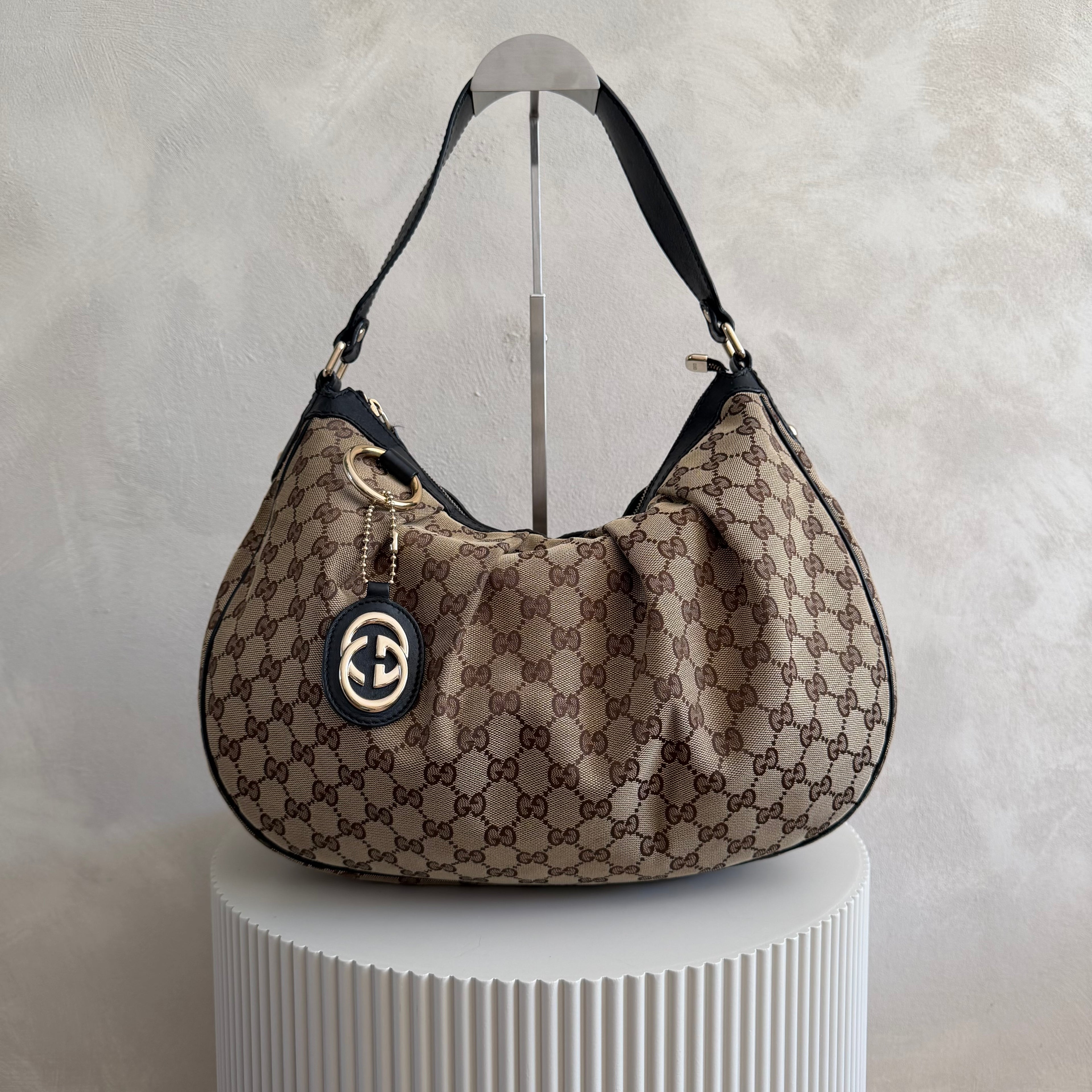 Gucci Sukey hobo