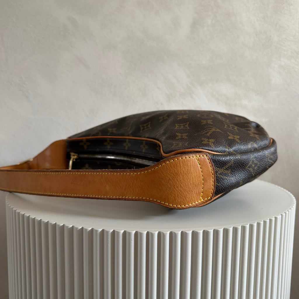 Louis Vuitton croissant MM