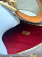 Louis Vuitton croissant MM