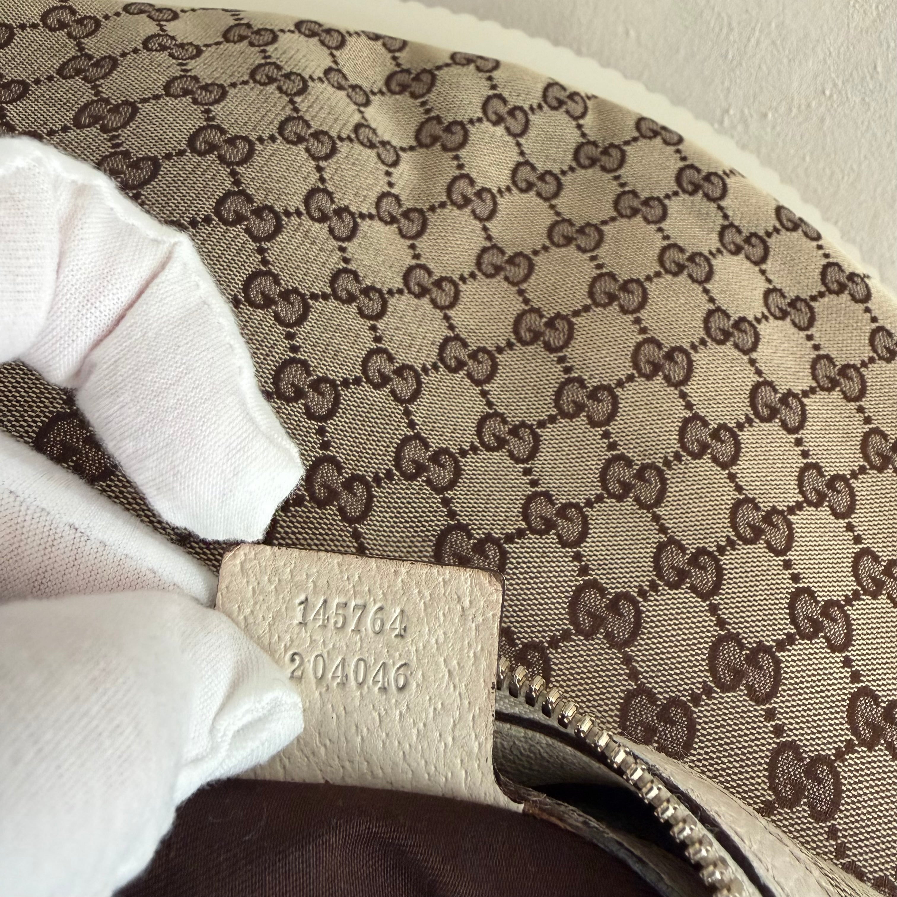 Gucci glam large hobo croissant
