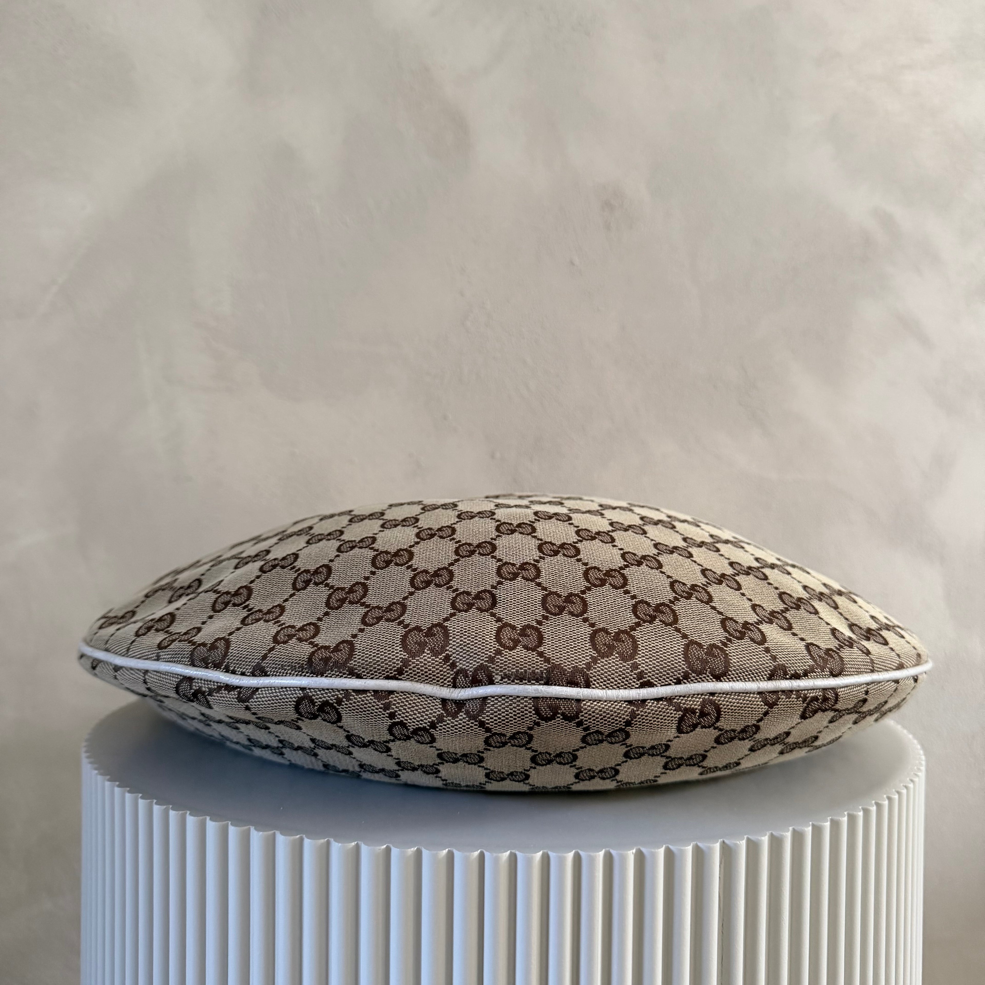 Gucci glam large hobo croissant