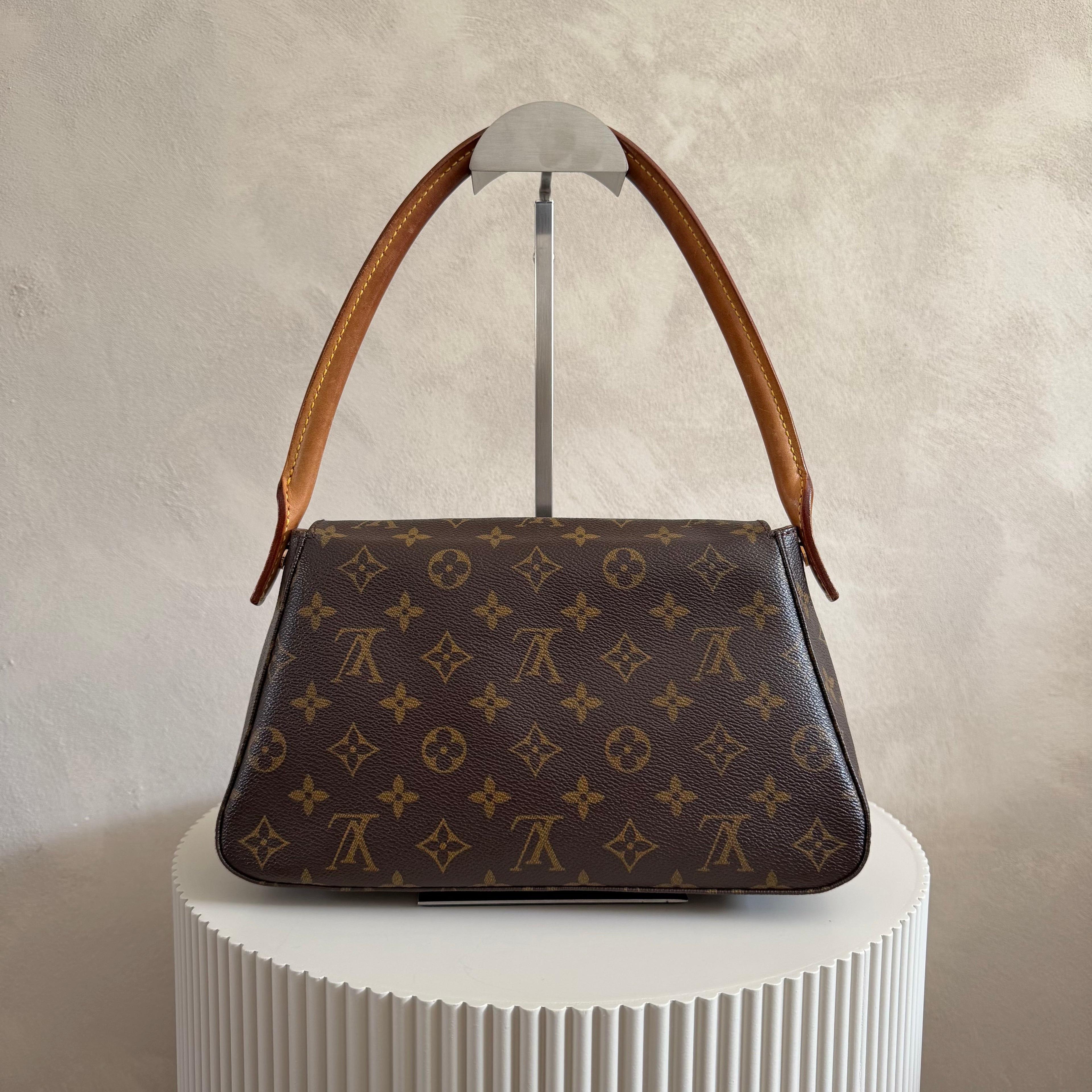 Louis Vuitton mini looping