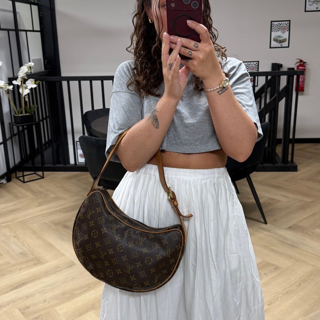 Louis Vuitton croissant MM