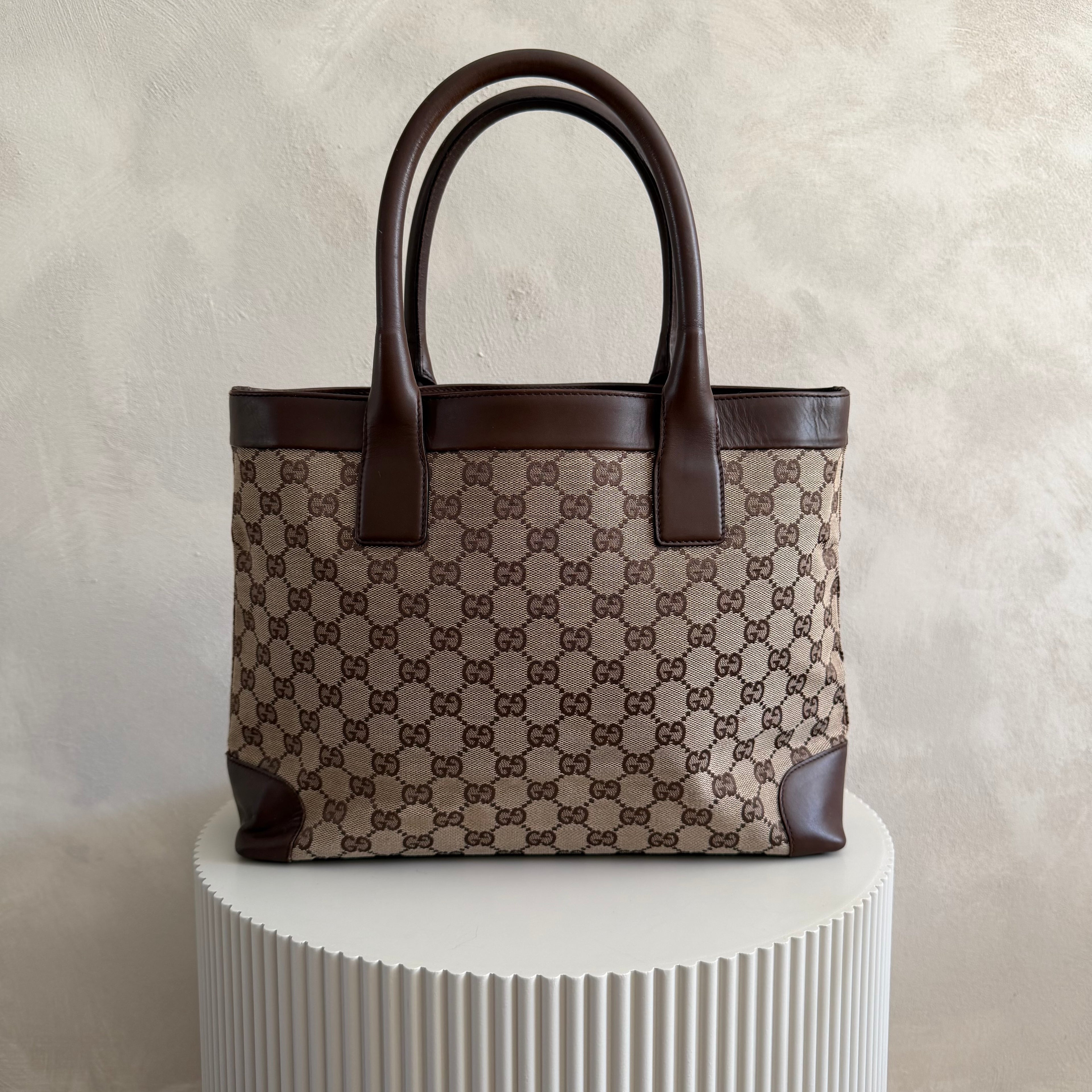 Gucci canvas monogram tote