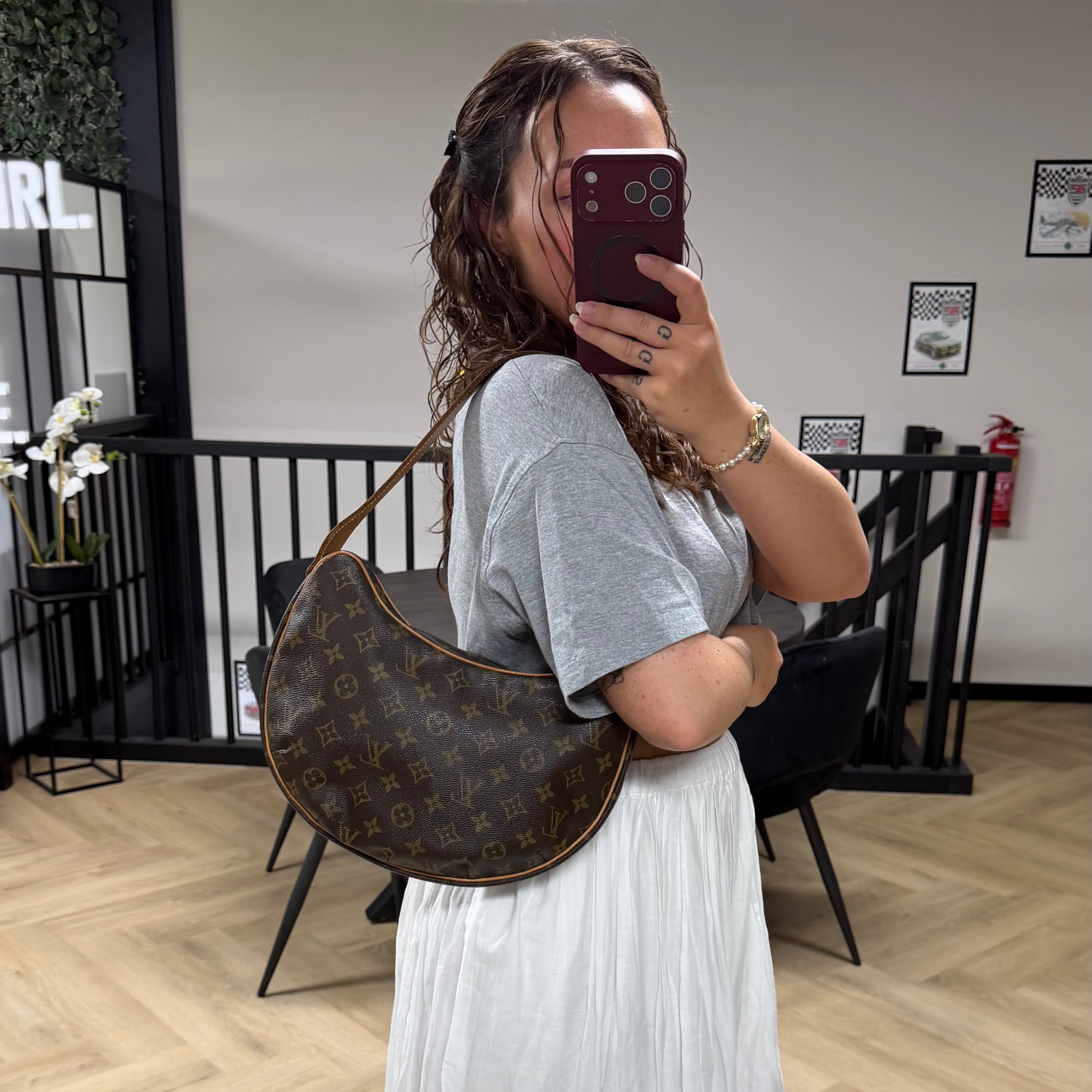 Louis Vuitton croissant MM