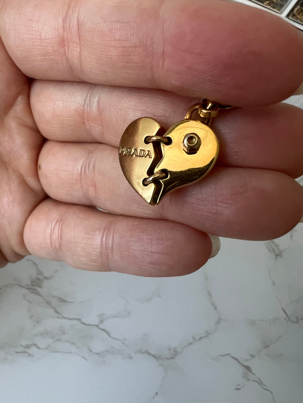 Prada gebroken hart bedel | Ketting