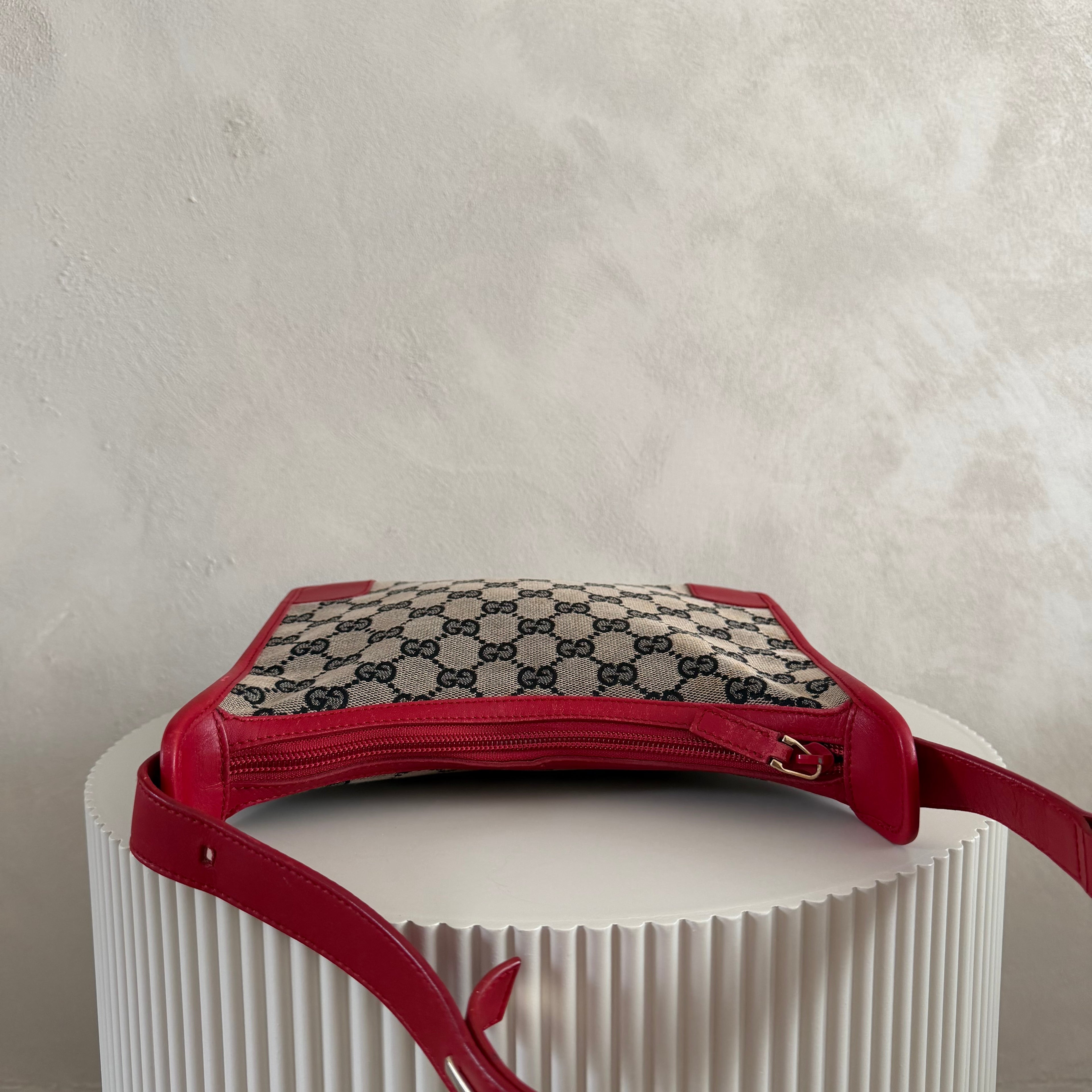 Authentieke vintage square Gucci GG Canvas bag
