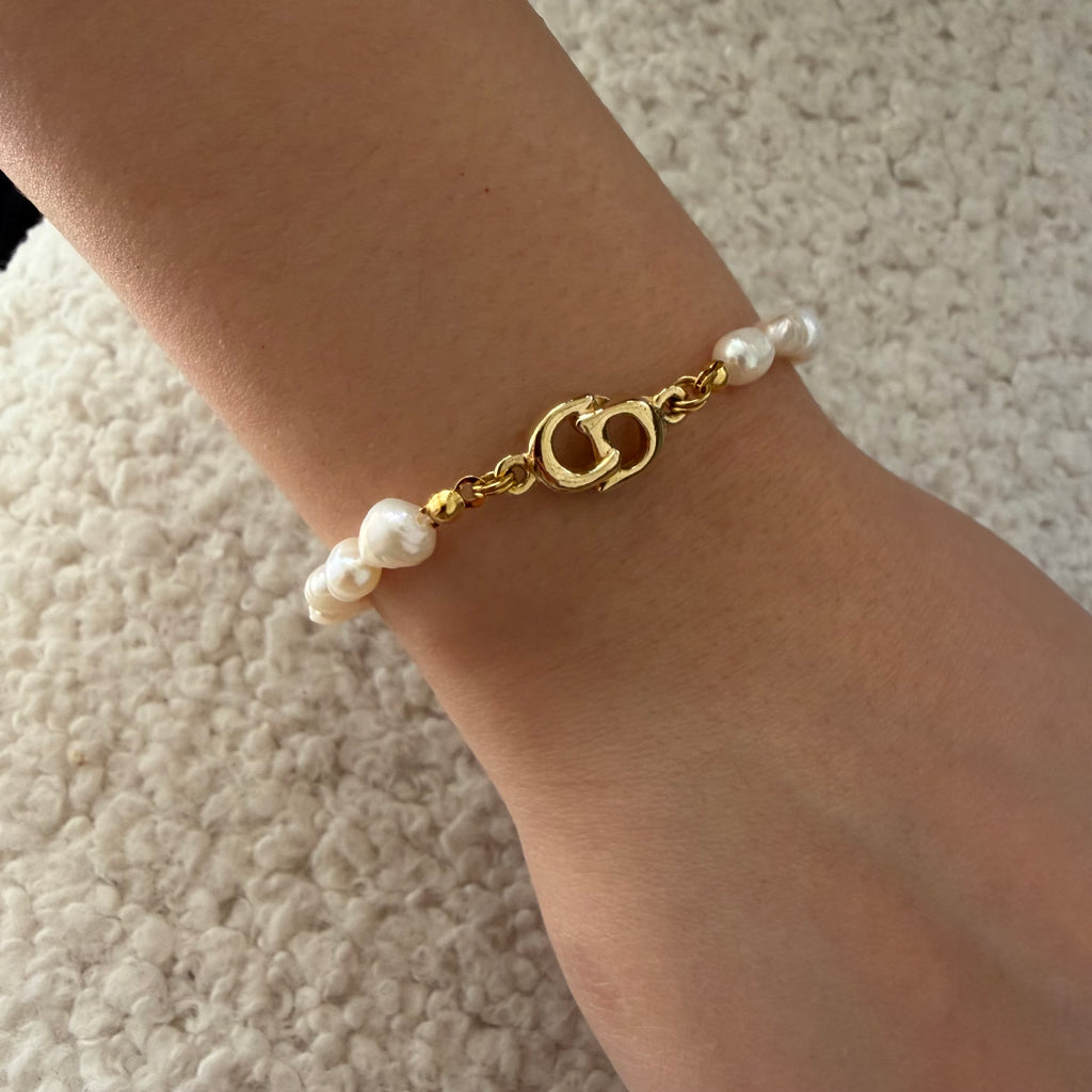 Dior bracelet bedel | zoetwater parel armband.
