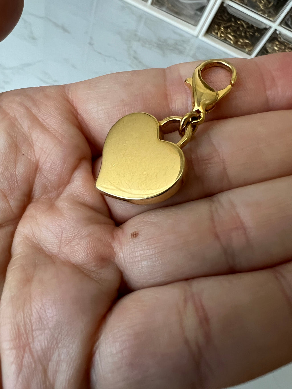 Prada hartjes bedel | Ketting