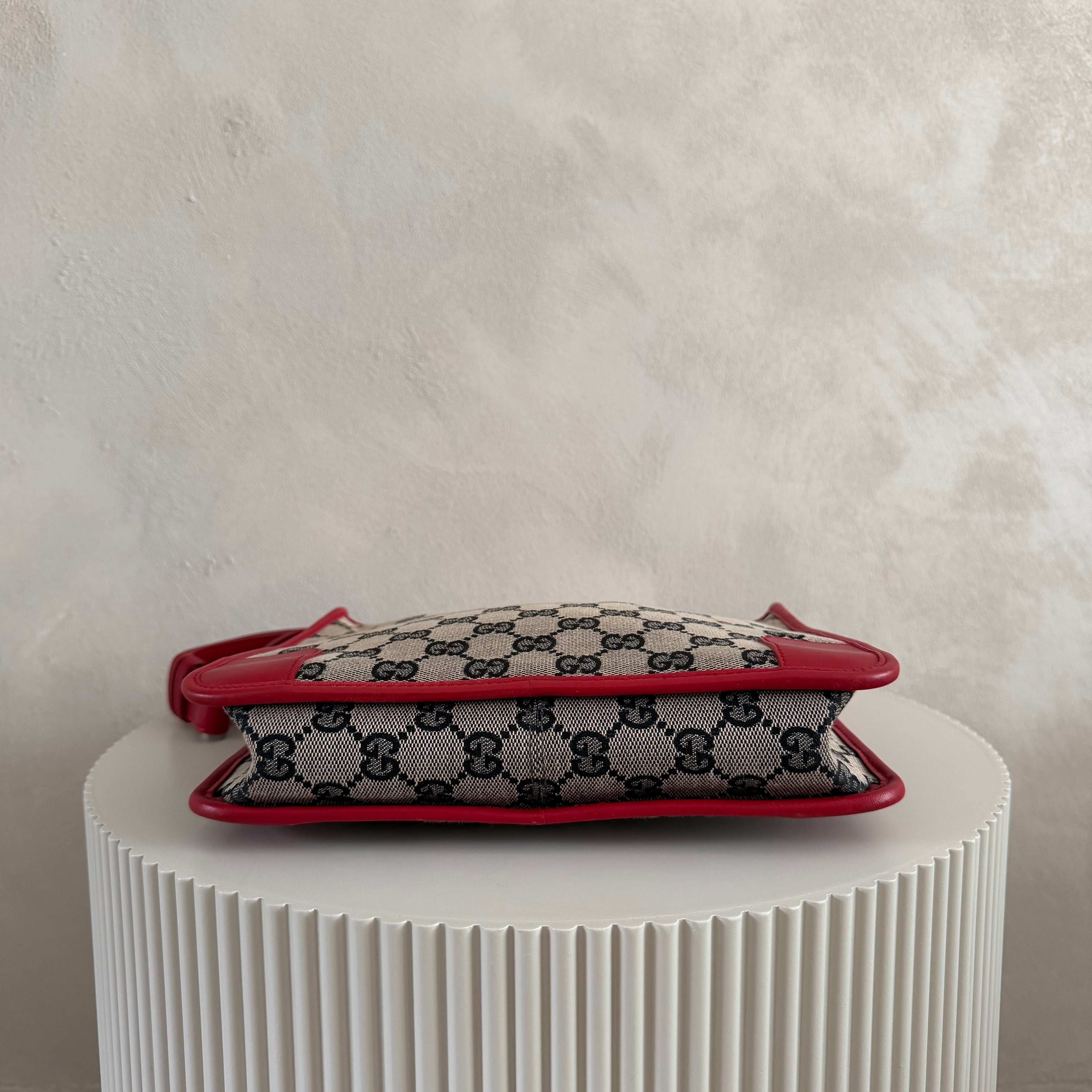 Authentieke vintage square Gucci GG Canvas bag