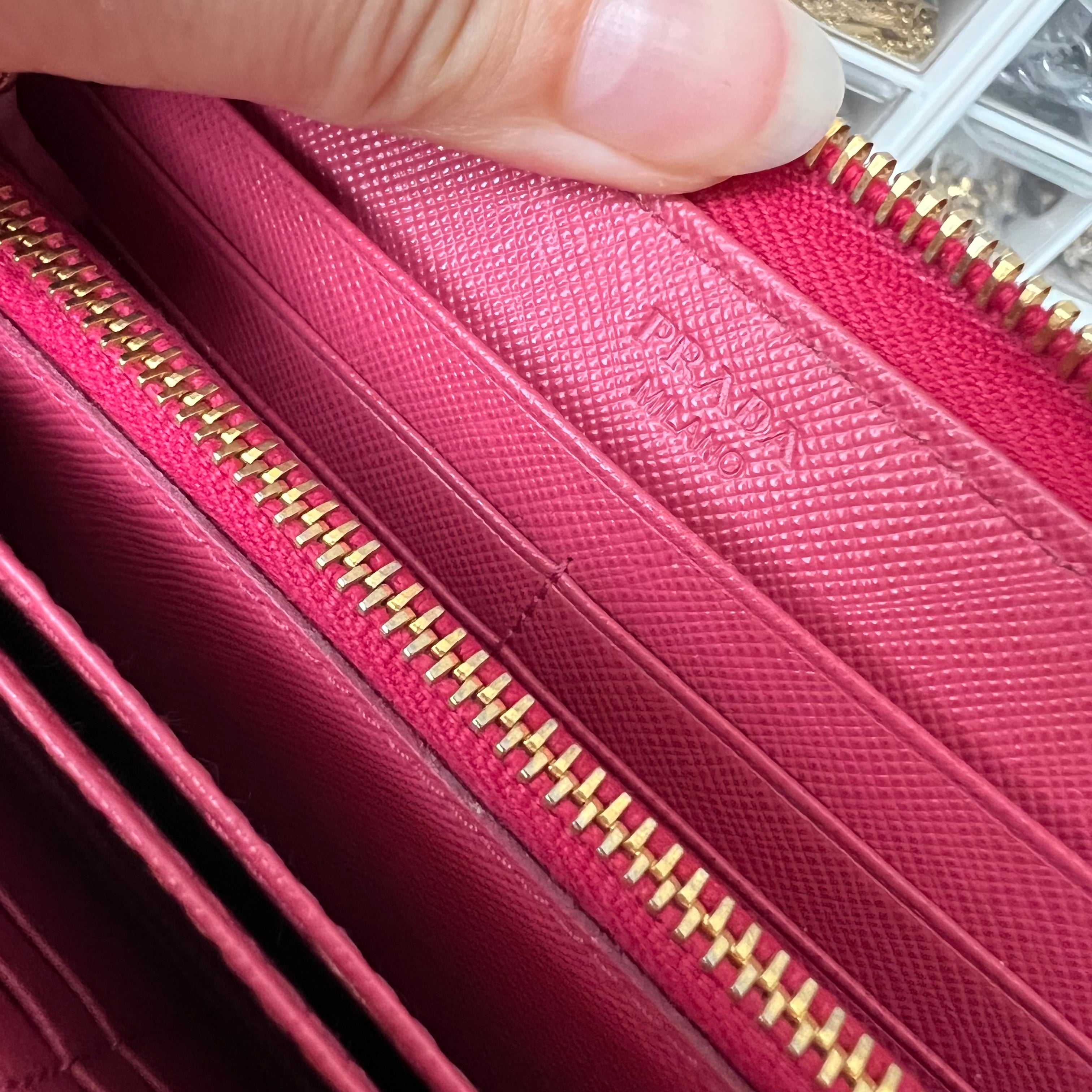 Prada saffiano pink ribbon