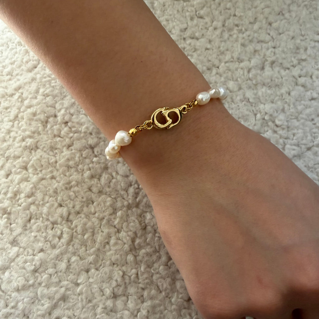 Dior bracelet bedel | zoetwater parel armband.