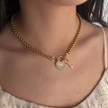 Dior oorbellen | ketting