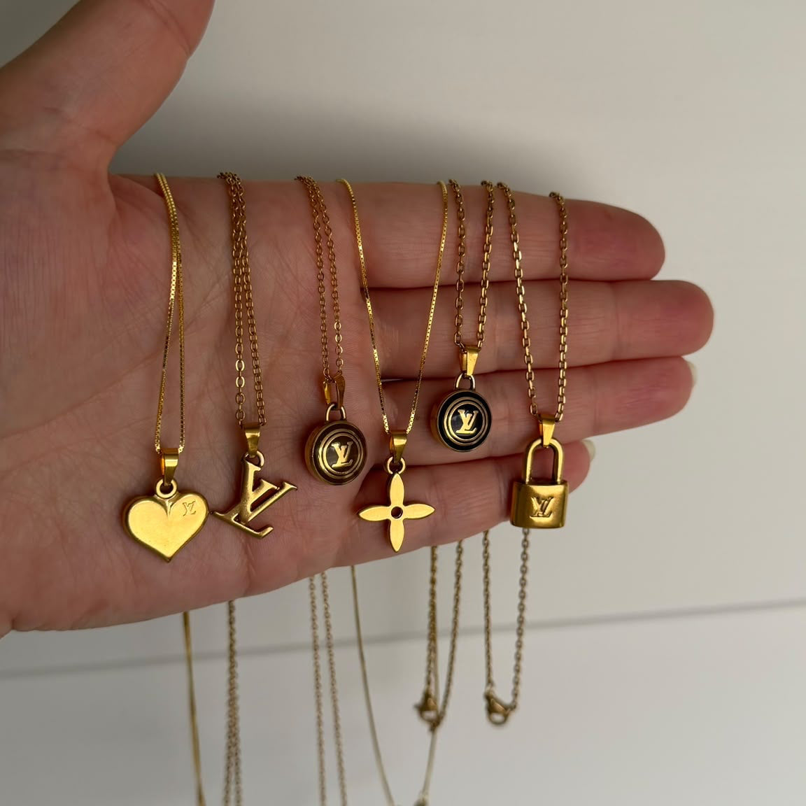 Vintage Louis Vuitton sleutelhanger bedel rond bruin | Ketting